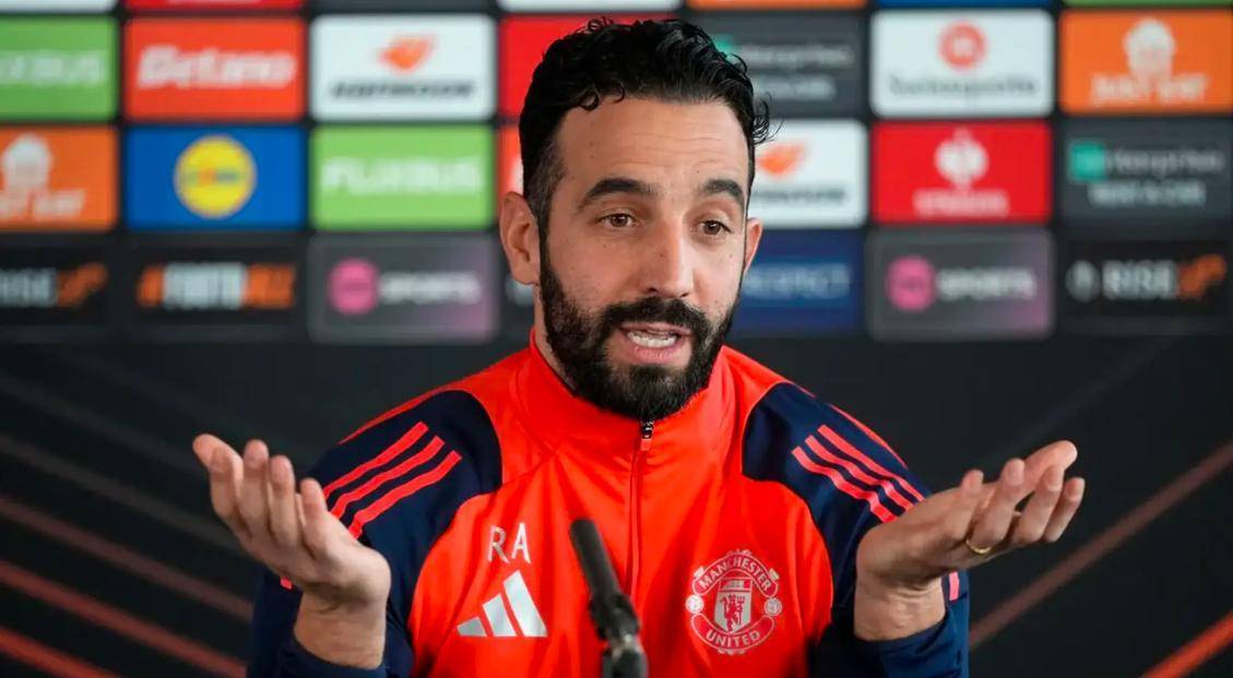 曼联0-1热刺：阿莫林输掉关键战，曼联复兴长路漫漫